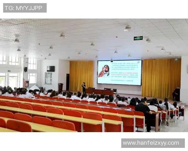 开平区足球第一球星的成长之路与辉煌成就分析 开平区足球第一球星的成长之路与辉煌成就分析