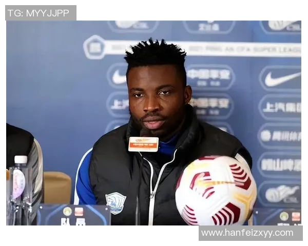 黑种足球明星的崛起与挑战探索他们在全球赛场上的辉煌与奋斗 黑种足球明星的崛起与挑战探索他们在全球赛场上的辉煌与奋斗